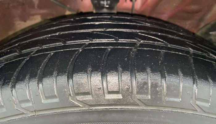 2018 Hyundai Creta SX AT 1.6 PETROL, Petrol, Automatic, 27,683 km, Right Front Tyre Tread