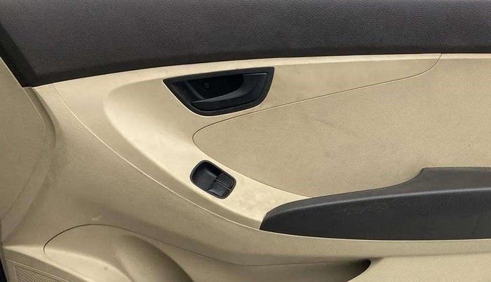 2018 Hyundai Eon ERA +, Petrol, Manual, 49,030 km, Driver Side Door Panels Control