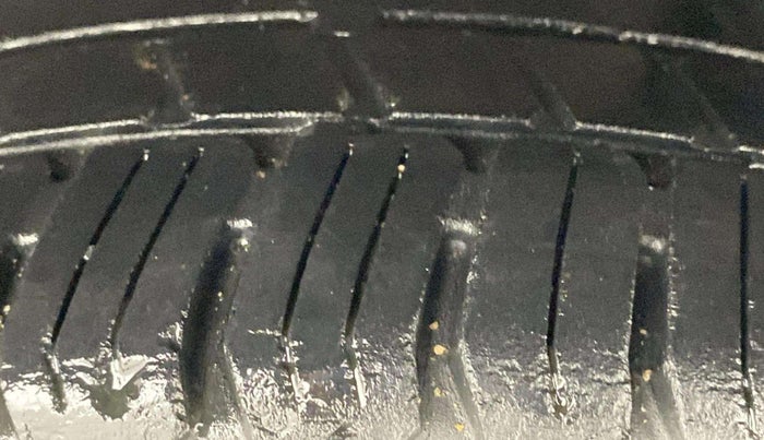2018 Hyundai Eon ERA +, Petrol, Manual, 49,030 km, Left Rear Tyre Tread