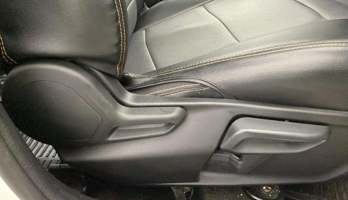 2021 Tata Tiago XZ PLUS PETROL, Petrol, Manual, 17,170 km, Driver Side Adjustment Panel