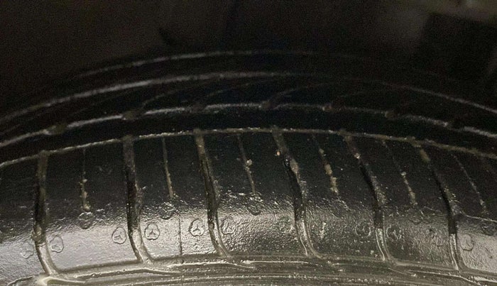2021 Tata Tiago XZ PLUS PETROL, Petrol, Manual, 17,170 km, Right Front Tyre Tread