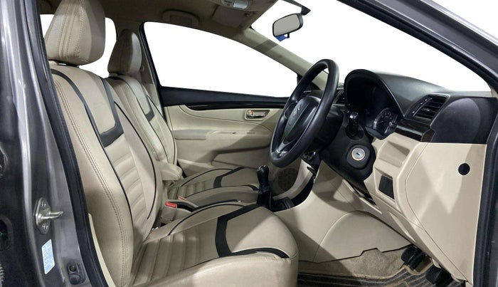 2016 Maruti Ciaz VXI, Petrol, Manual, 23,842 km, Right Side Front Door Cabin