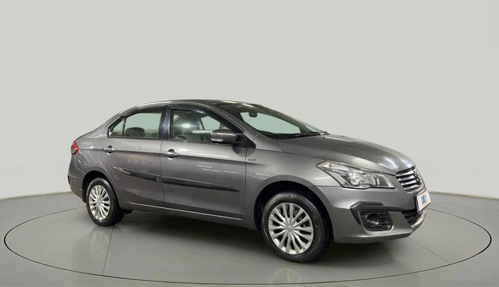 2016 Maruti Ciaz VXI, Petrol, Manual, 23,842 km, Right Front Diagonal