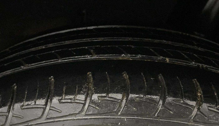 2017 Maruti Baleno DELTA CVT PETROL 1.2, Petrol, Automatic, 80,863 km, Left Rear Tyre Tread