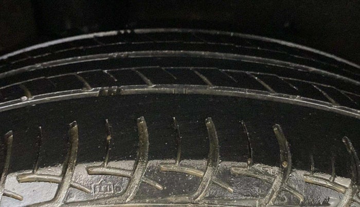 2017 Maruti Baleno DELTA CVT PETROL 1.2, Petrol, Automatic, 80,863 km, Right Rear Tyre Tread