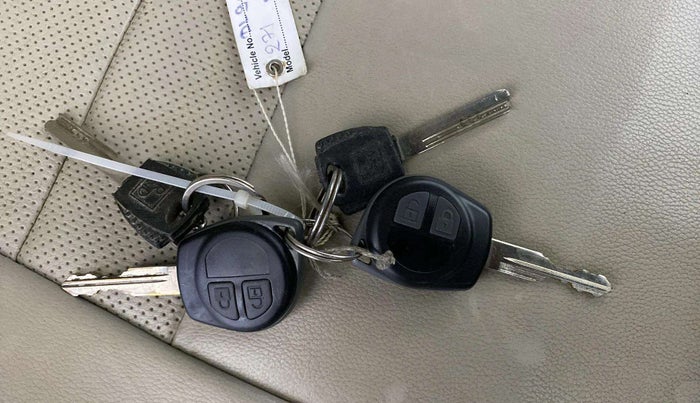 2014 Maruti Ertiga VXI, Petrol, Manual, 53,225 km, Key Close Up