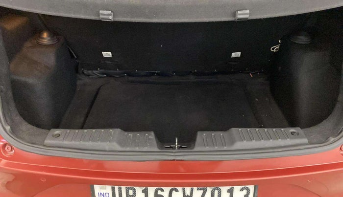 2021 Tata ALTROZ XZ DIESEL, Diesel, Manual, 37,003 km, Boot Inside