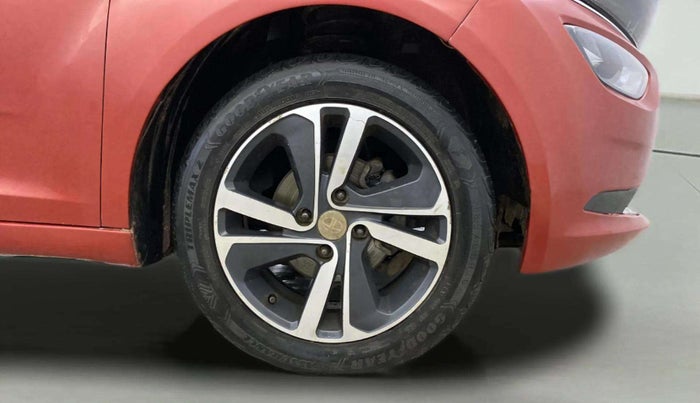 2021 Tata ALTROZ XZ DIESEL, Diesel, Manual, 37,003 km, Right Front Wheel