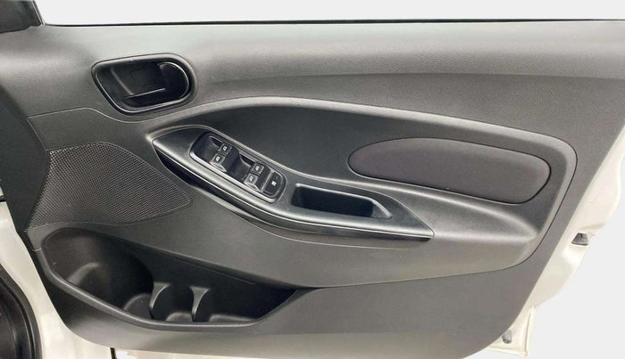 2019 Ford New Figo TITANIUM 1.2 PETROL MT, Petrol, Manual, 38,295 km, Driver Side Door Panels Control