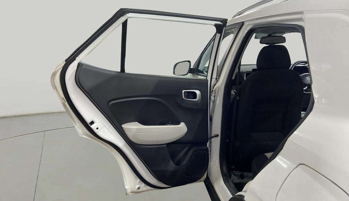 2022 Hyundai VENUE SX 1.2 PETROL, Petrol, Manual, 26,560 km, LHS Rear Door