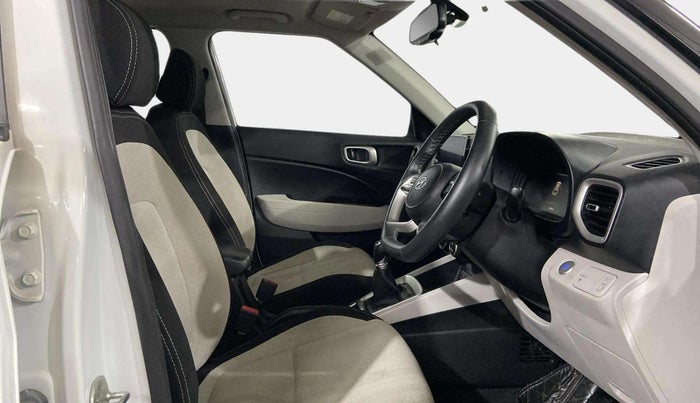 2022 Hyundai VENUE SX 1.2 PETROL, Petrol, Manual, 26,560 km, Right Side Front Door Cabin