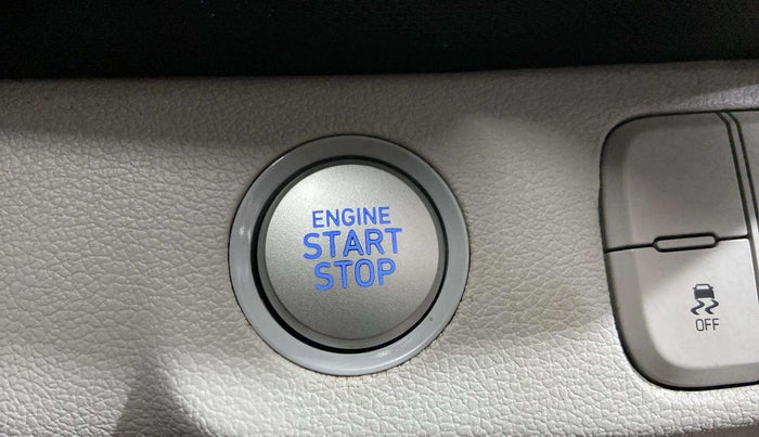 2022 Hyundai VENUE SX 1.2 PETROL, Petrol, Manual, 26,560 km, Keyless Start/ Stop Button