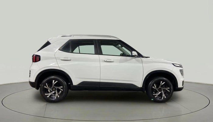 2022 Hyundai VENUE SX 1.2 PETROL, Petrol, Manual, 26,560 km, Right Side View