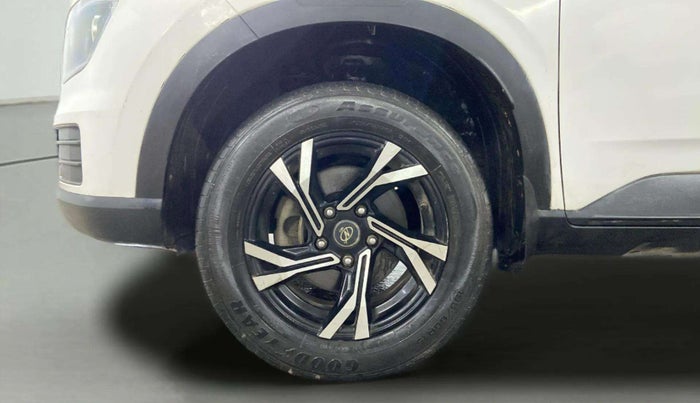 2022 Hyundai VENUE SX 1.2 PETROL, Petrol, Manual, 26,560 km, Left Front Wheel