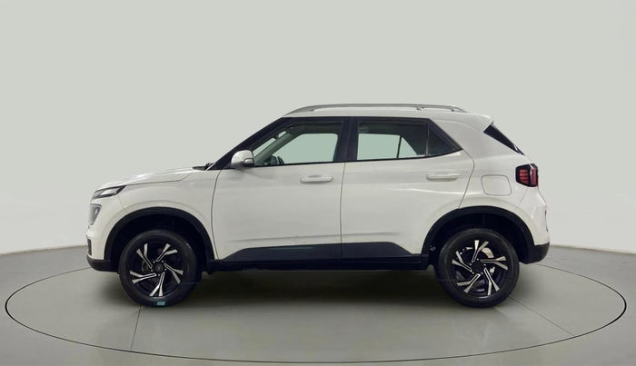 2022 Hyundai VENUE SX 1.2 PETROL, Petrol, Manual, 26,560 km, Left Side