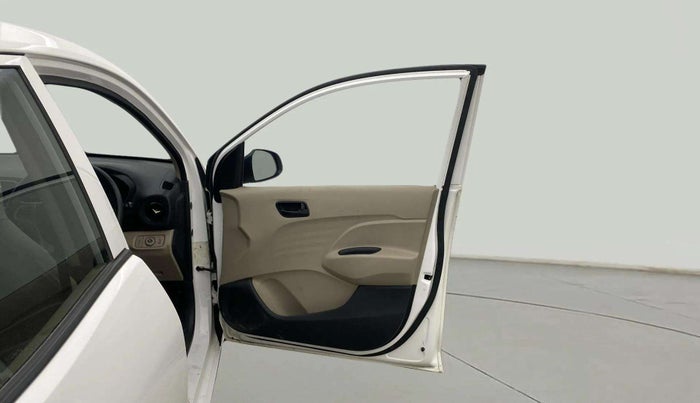 2020 Hyundai NEW SANTRO SPORTZ CNG, CNG, Manual, 36,676 km, RHS Front Door