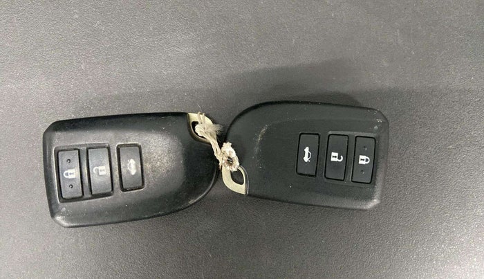 2020 Toyota YARIS G CVT, Petrol, Automatic, 27,597 km, Key Close Up