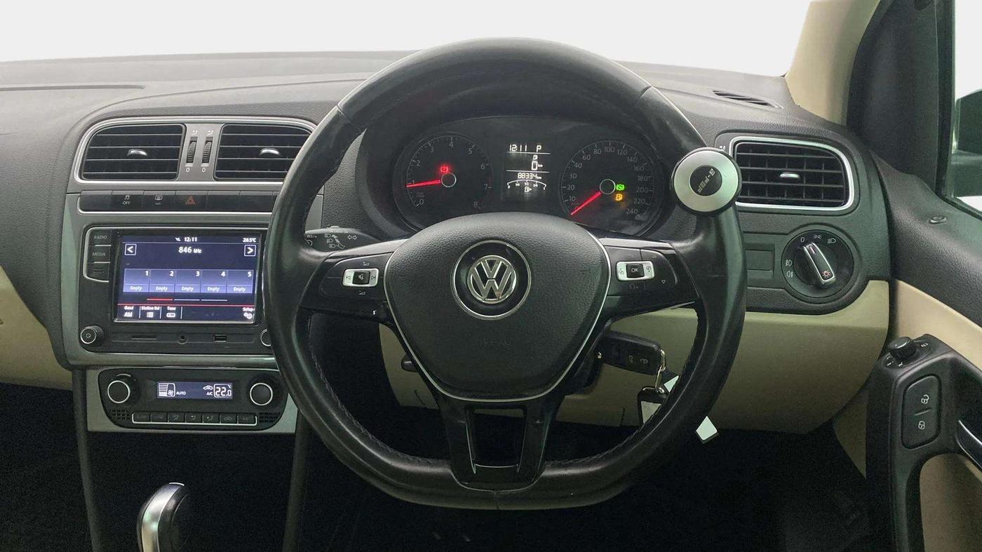 2021 Volkswagen Vento HIGHLINE PLUS 1.0L TSI AT, Petrol, Automatic, 88,513 km, Steering Wheel Close Up