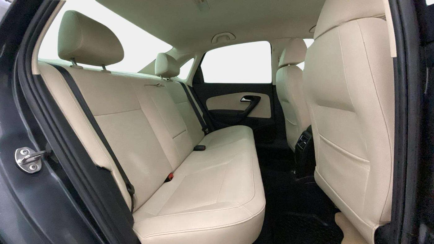 2021 Volkswagen Vento HIGHLINE PLUS 1.0L TSI AT, Petrol, Automatic, 88,513 km, Right Side Rear Door Cabin