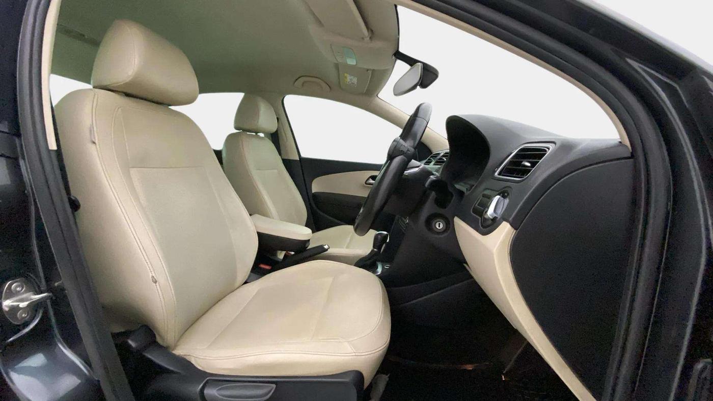2021 Volkswagen Vento HIGHLINE PLUS 1.0L TSI AT, Petrol, Automatic, 88,513 km, Right Side Front Door Cabin