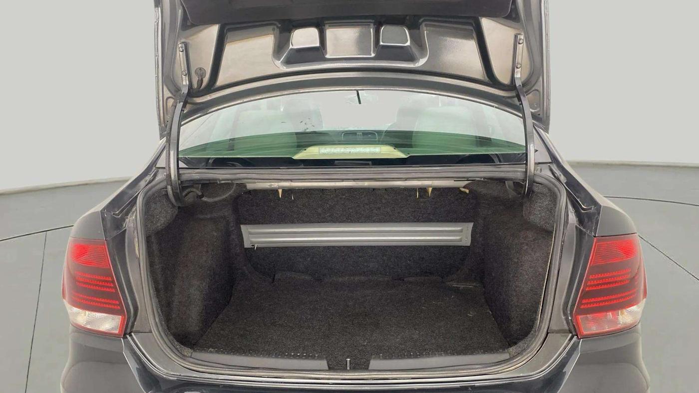 2021 Volkswagen Vento HIGHLINE PLUS 1.0L TSI AT, Petrol, Automatic, 88,513 km, Boot Open Zoomed View
