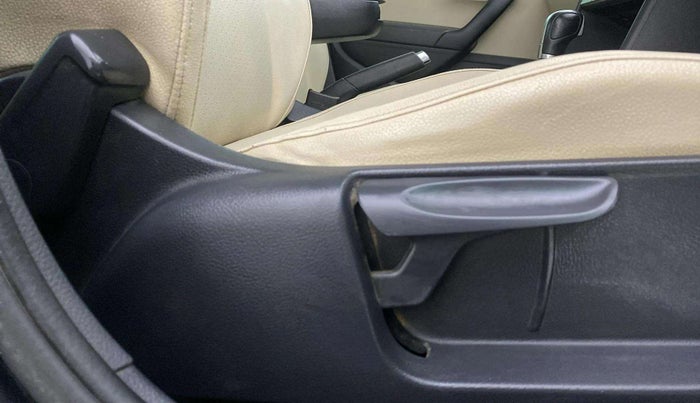 2021 Volkswagen Vento HIGHLINE PLUS 1.0L TSI AT, Petrol, Automatic, 88,284 km, Driver Side Adjustment Panel