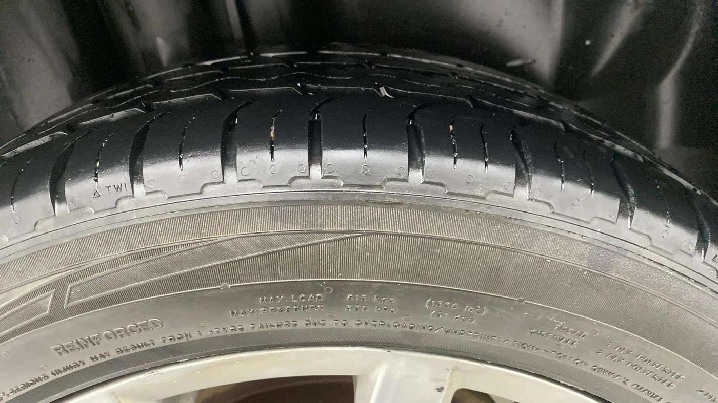 2021 Volkswagen Vento HIGHLINE PLUS 1.0L TSI AT, Petrol, Automatic, 88,513 km, Right Rear Tyre Tread