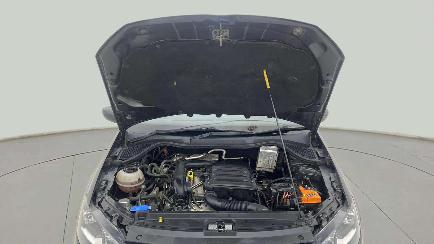 2021 Volkswagen Vento HIGHLINE PLUS 1.0L TSI AT, Petrol, Automatic, 88,513 km, Open Bonet