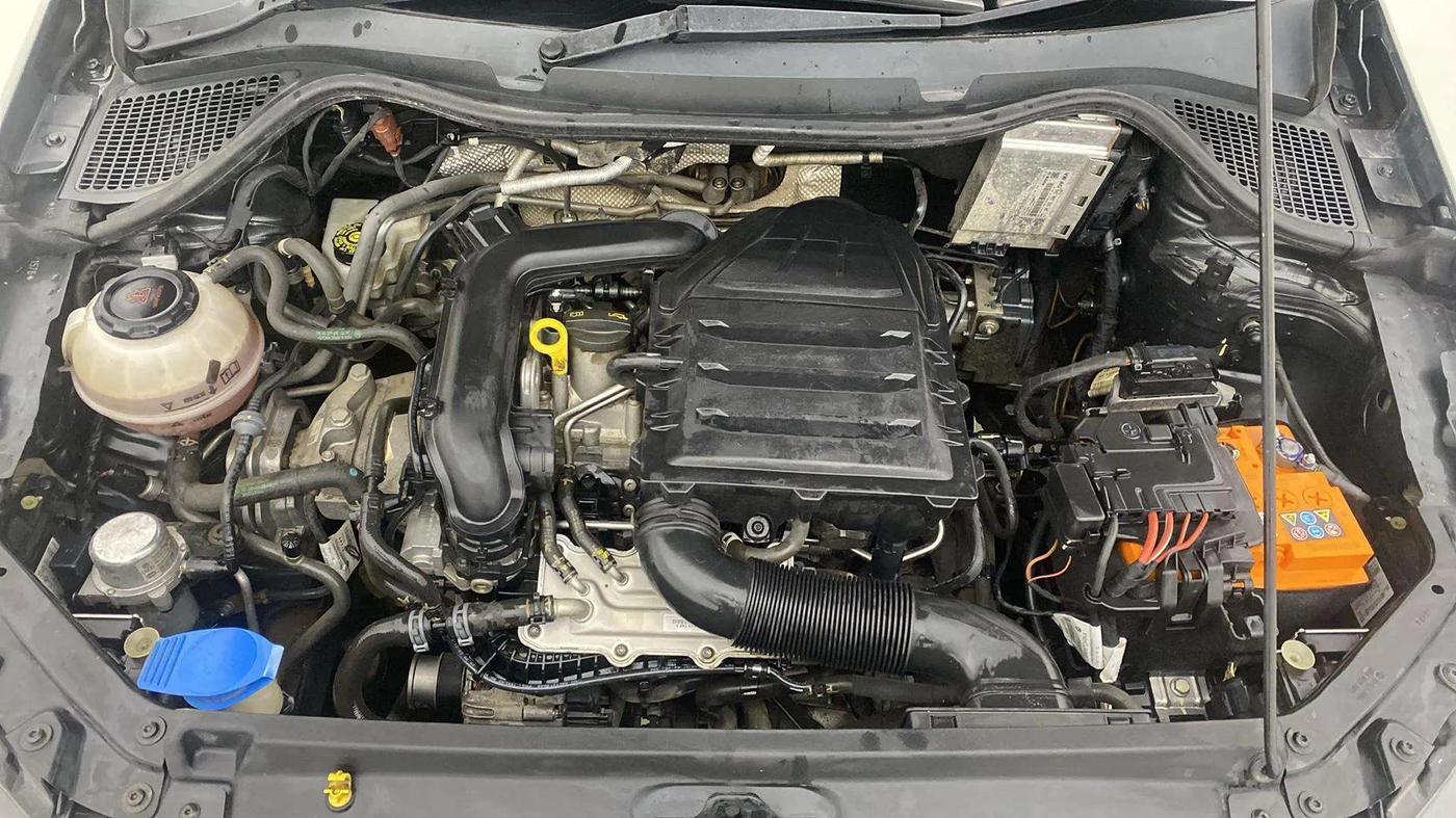 2021 Volkswagen Vento HIGHLINE PLUS 1.0L TSI AT, Petrol, Automatic, 88,513 km, Engine View