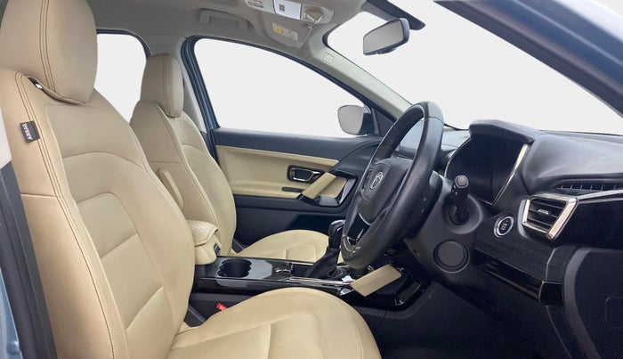 2021 Tata Safari XZA PLUS, Diesel, Automatic, 16,487 km, Right Side Front Door Cabin