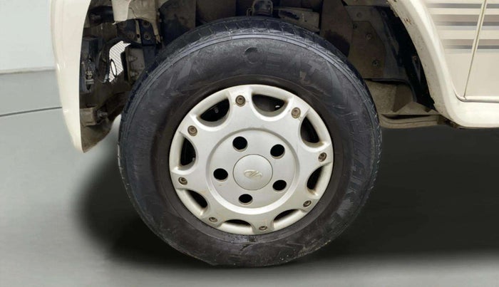2020 Mahindra Bolero B6 (O), Diesel, Manual, 33,642 km, Left Front Wheel