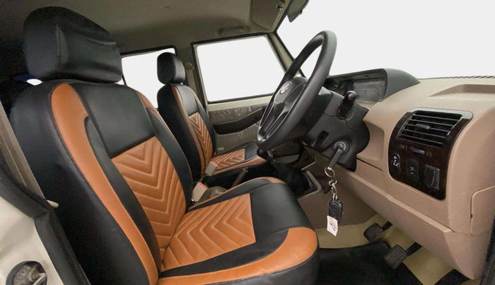 2020 Mahindra Bolero B6 (O), Diesel, Manual, 33,642 km, Right Side Front Door Cabin