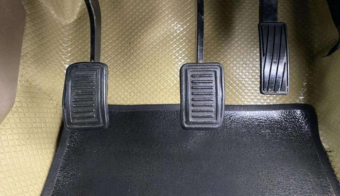2020 Mahindra Bolero B6 (O), Diesel, Manual, 33,642 km, Pedals
