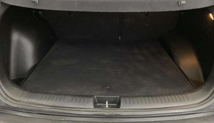 2019 Hyundai Creta SX AT 1.6 PETROL, Petrol, Automatic, 81,477 km, Boot Inside