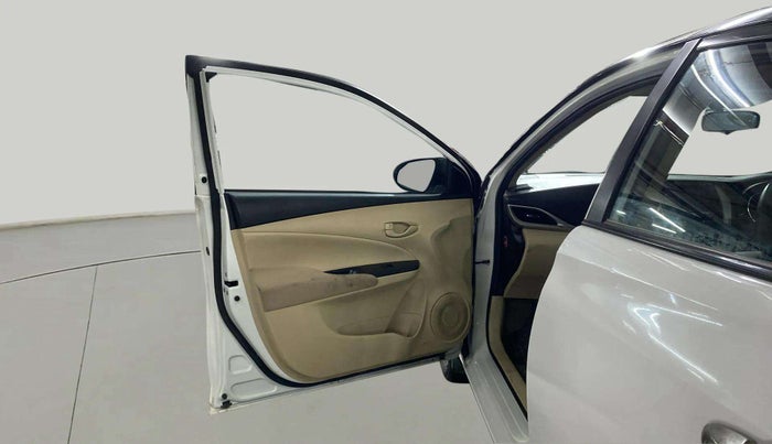 2020 Toyota YARIS J CVT, Petrol, Automatic, 35,250 km, LHS Front Door