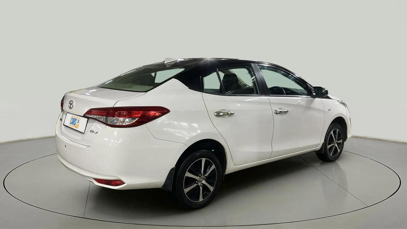 2020 Toyota YARIS J CVT, Petrol, Automatic, 35,250 km, Right Back Diagonal