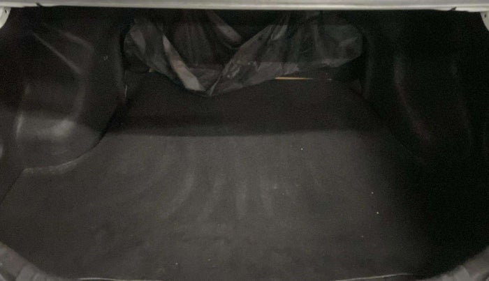 2020 Toyota YARIS J CVT, Petrol, Automatic, 35,250 km, Boot Inside