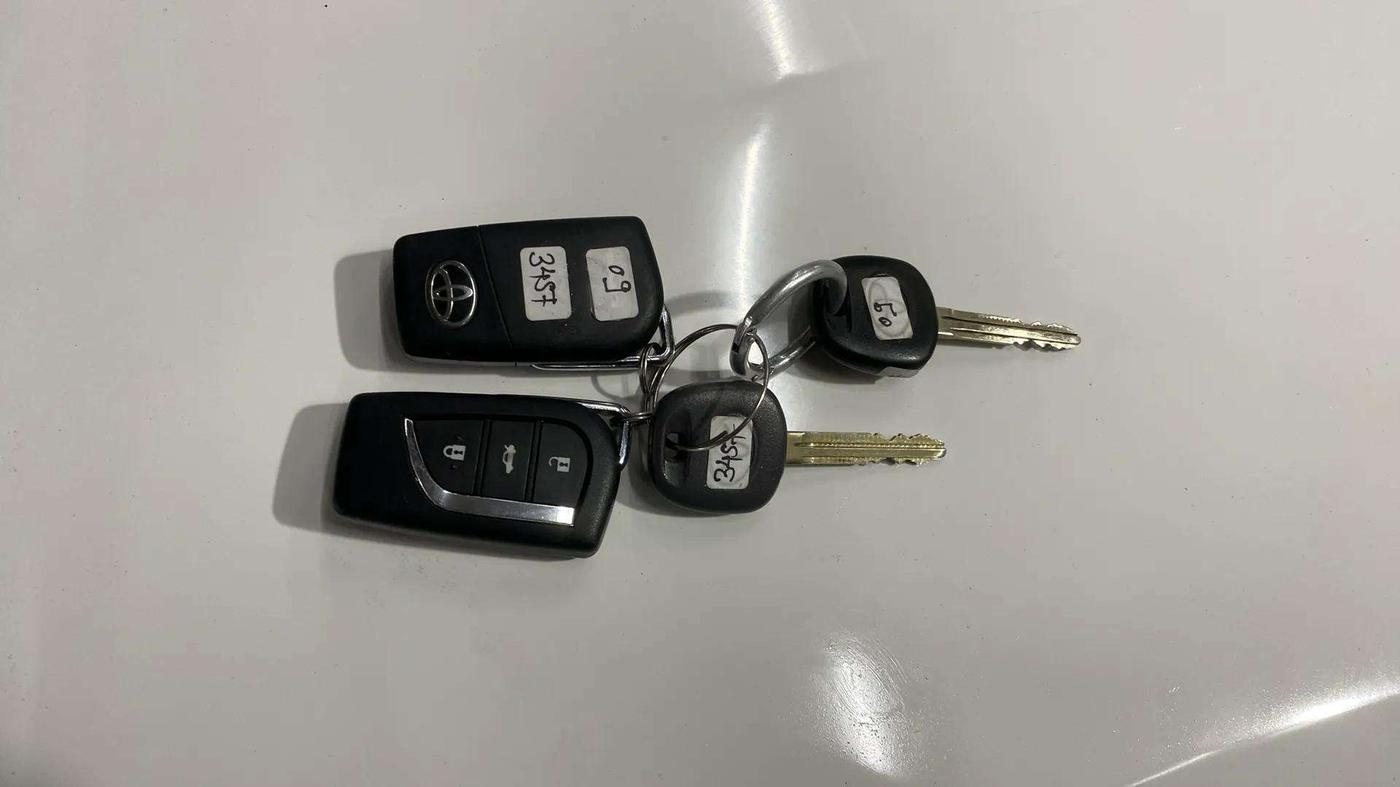 2020 Toyota YARIS J CVT, Petrol, Automatic, 35,250 km, Key Close Up