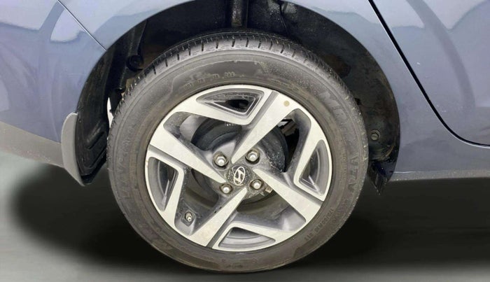 2023 Hyundai AURA SX 1.2 CNG, CNG, Manual, 16,149 km, Right Rear Wheel