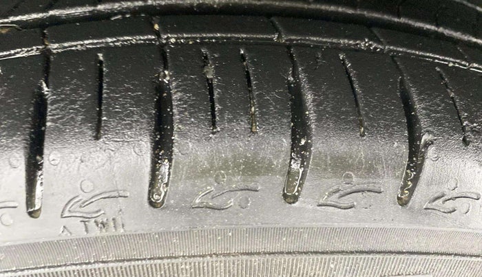 2023 Hyundai AURA SX 1.2 CNG, CNG, Manual, 16,149 km, Left Front Tyre Tread