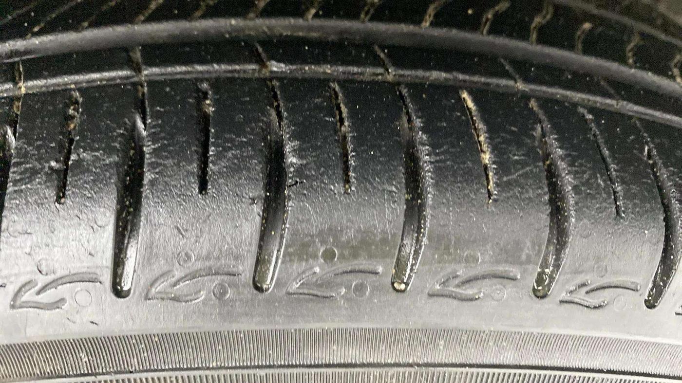 2023 Hyundai AURA SX 1.2 CNG, CNG, Manual, 16,149 km, Right Front Tyre Tread