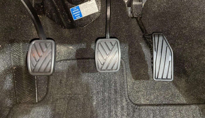 2021 Maruti Baleno ZETA PETROL 1.2, Petrol, Manual, 29,553 km, Pedals