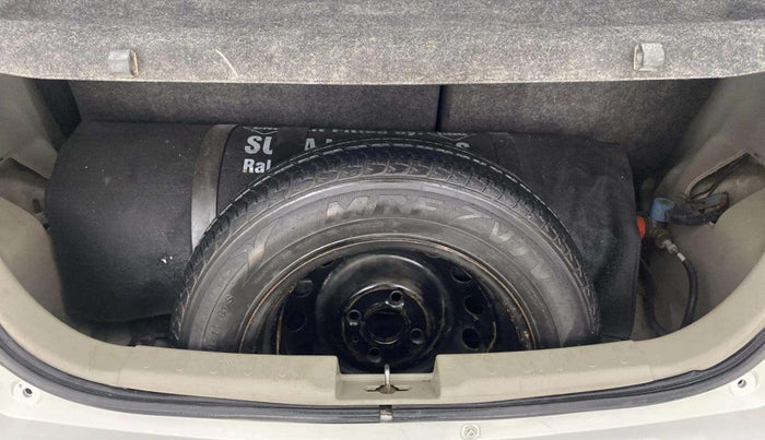 2014 Maruti Celerio VXI, CNG, Manual, 67,309 km, Boot Inside