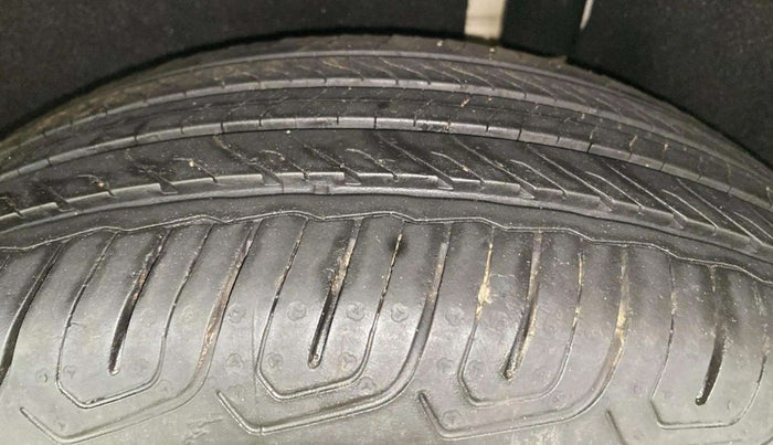 2017 Ford Ecosport TITANIUM 1.5L PETROL, Petrol, Manual, 66,425 km, Left Rear Tyre Tread