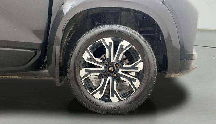 2022 Renault Kiger RXT (O) MT, Petrol, Manual, 9,195 km, Right Front Wheel