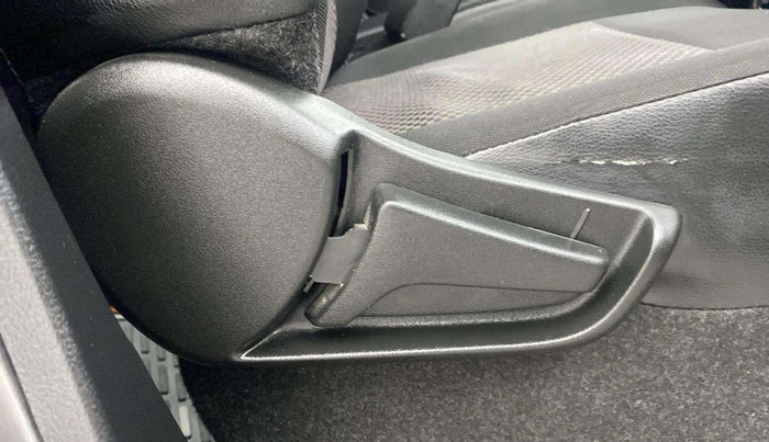 2020 Maruti S PRESSO VXI PLUS AMT, Petrol, Automatic, 37,840 km, Driver Side Adjustment Panel