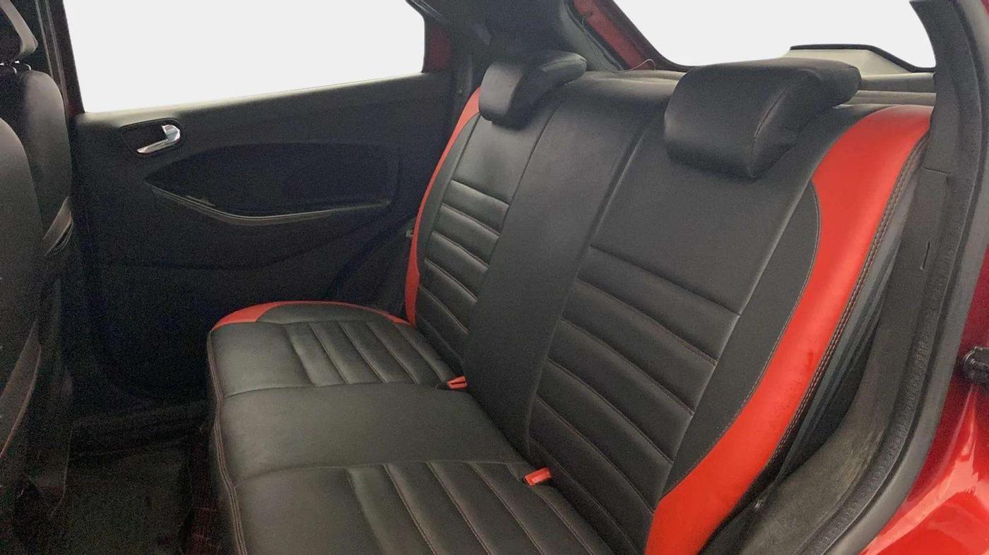 2018 Ford FREESTYLE TITANIUM 1.2 PETROL, Petrol, Manual, 1,08,678 km, Right Side Rear Door Cabin