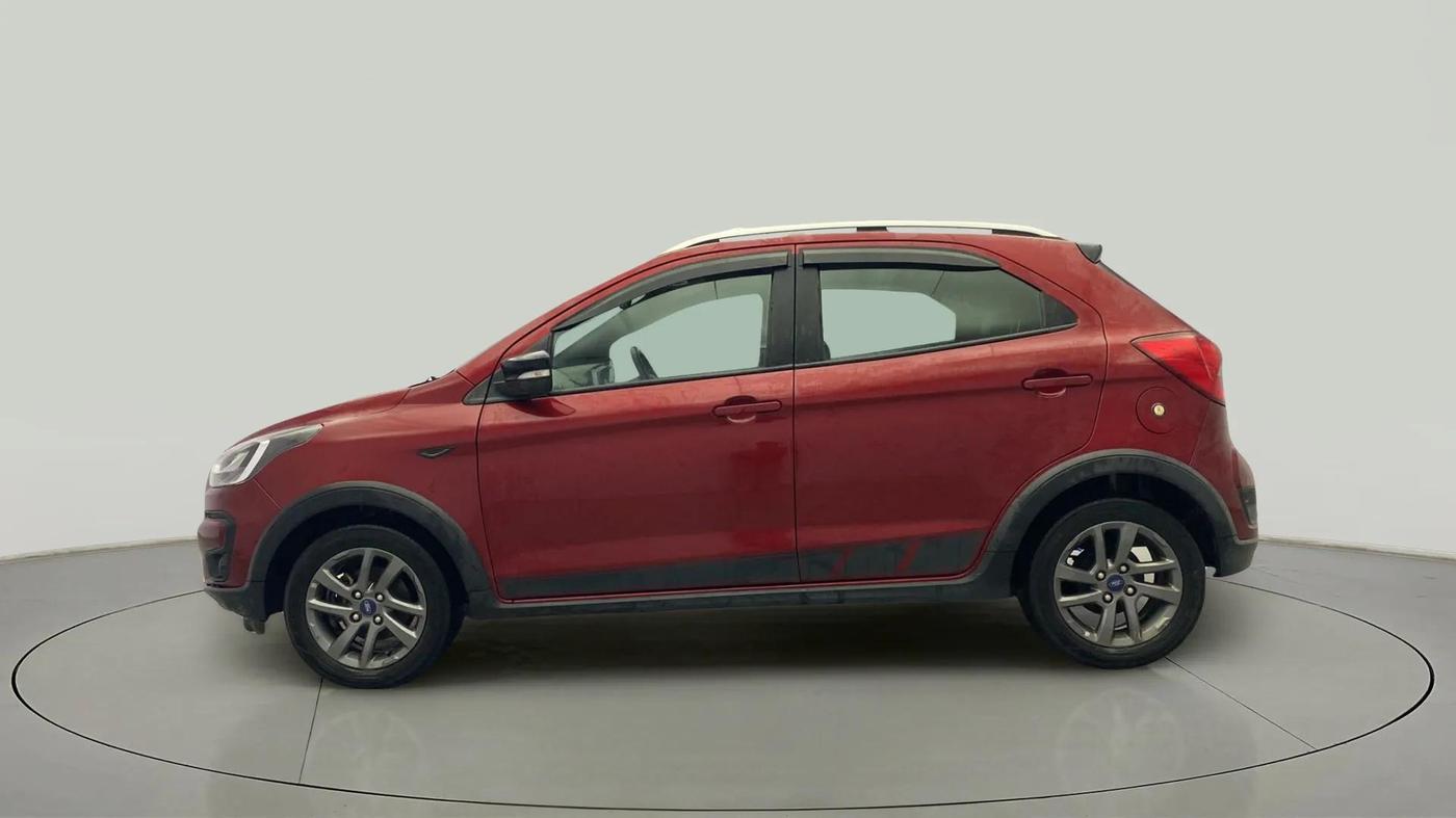 2018 Ford FREESTYLE TITANIUM 1.2 PETROL, Petrol, Manual, 1,08,678 km, Left Side