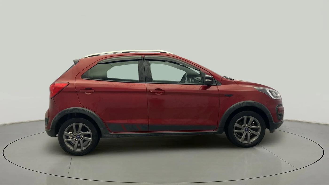 2018 Ford FREESTYLE TITANIUM 1.2 PETROL, Petrol, Manual, 1,08,678 km, Right Side View