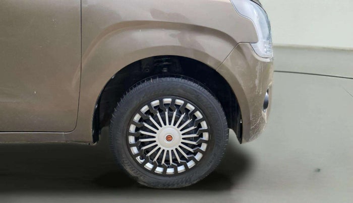 2019 Maruti New Wagon-R ZXI 1.2, Petrol, Manual, 1,26,268 km, Right Front Wheel